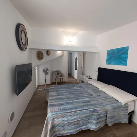 Apartment Mansarda Al 25 *